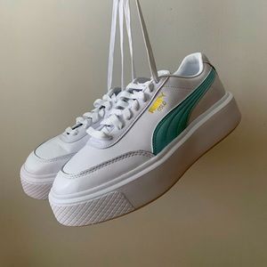 PUMA Oslo Maja BNIB